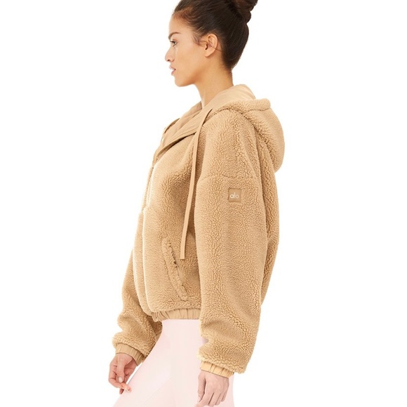 Alo Duality Reversible Sherpa Jacket - Picture 7 of 9